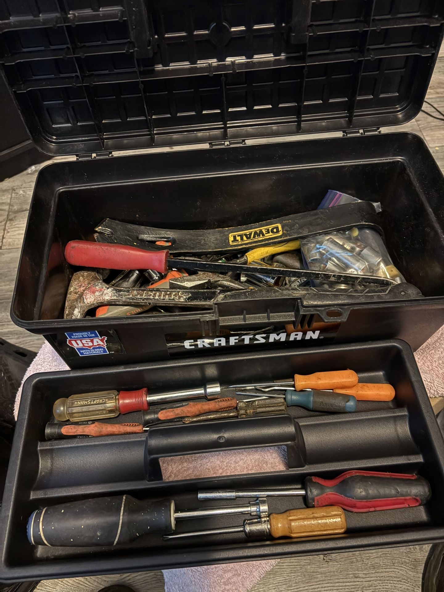 BOX OF TOOLS 