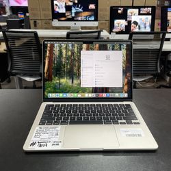MacBook Air 2024 M3 with 16GB RAM 256GB SSD with Apple Care Plus until 2028!