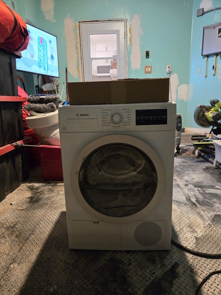 Bosch 500 Series Dryer 24"