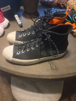 Shoes chuck converse high tops size 11