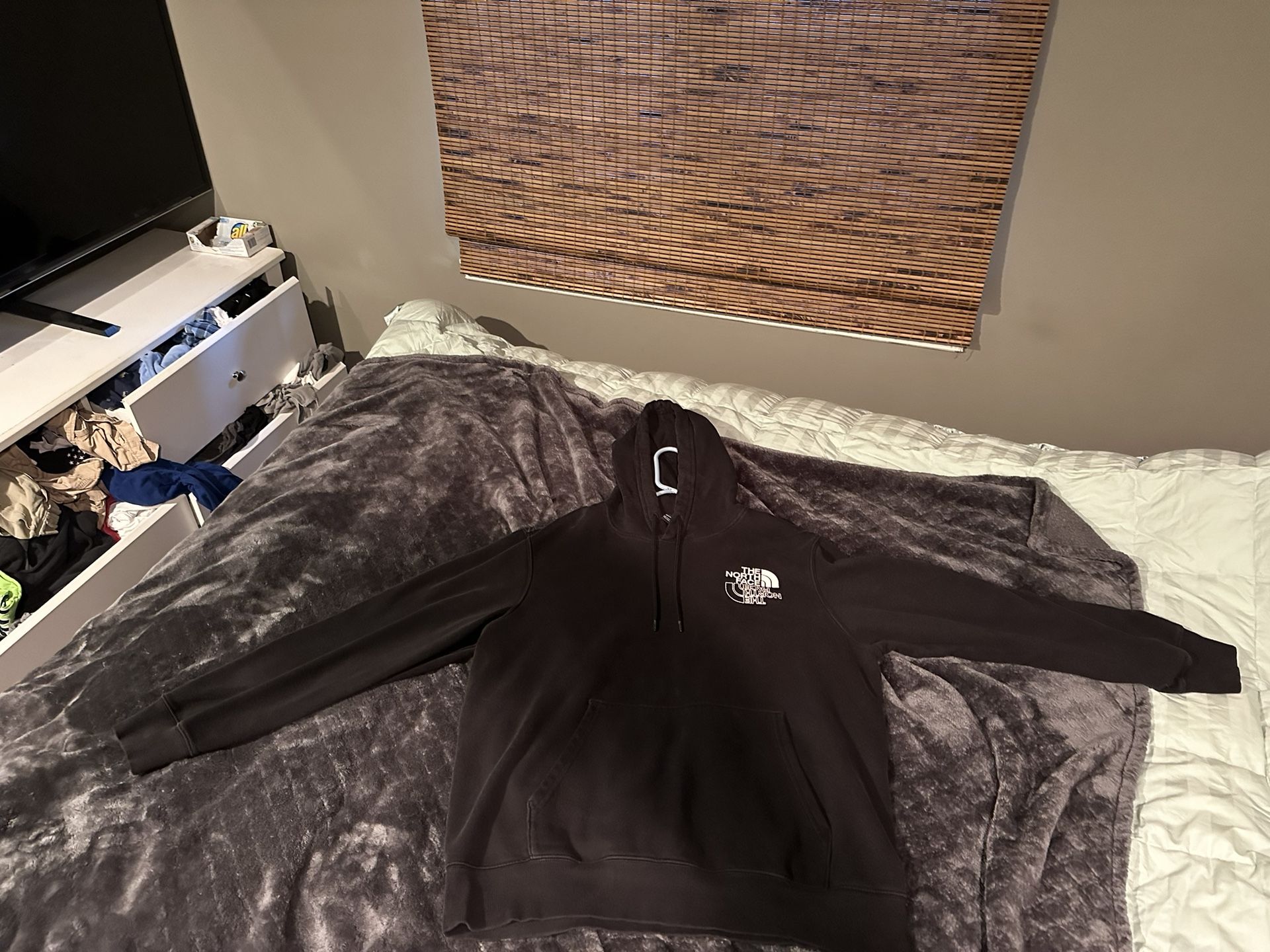 The North Face All Over Print Hoodie size LG