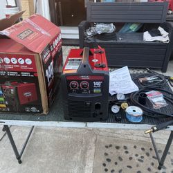 Lincoln Electric Weld-Pak 140 Amp MIG and Flux-Core Wire Feed Welder, 115V, Aluminum Welder with Spool Gun sold separately