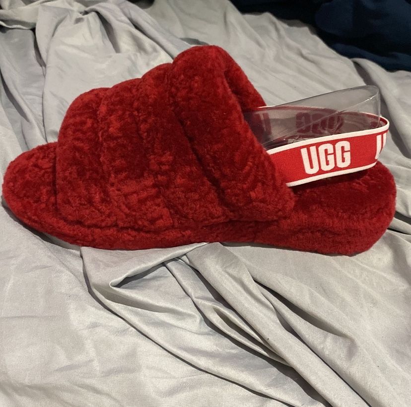 UGG Slides