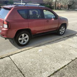 2014 Jeep Compass $3,000
