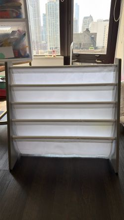 Kids book shelf