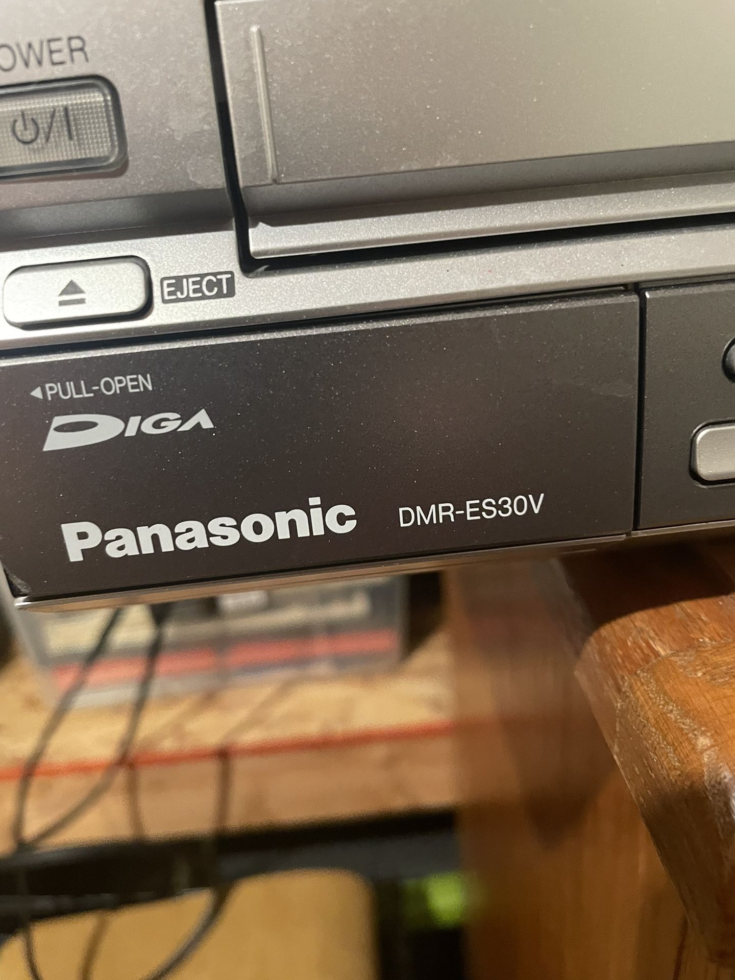 Panasonic DMR-ES30V DVD VHS COMBO