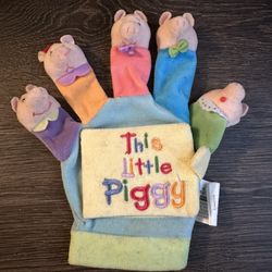 This Little Piggy [With Hand Puppet] by Michelle Berg (English) Board Books Book