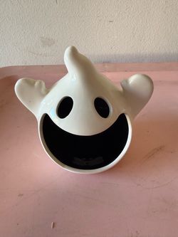 SMALL GHOST DECOR PIECE
