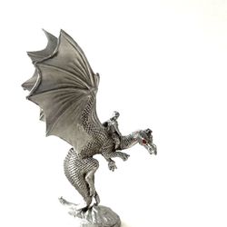 J. Guthrie Knight On Serpent Dragon 1989 Pewter Figurine Signed Numbered Rare. 1/4. Red dragon eyes.  4.5” tall.  