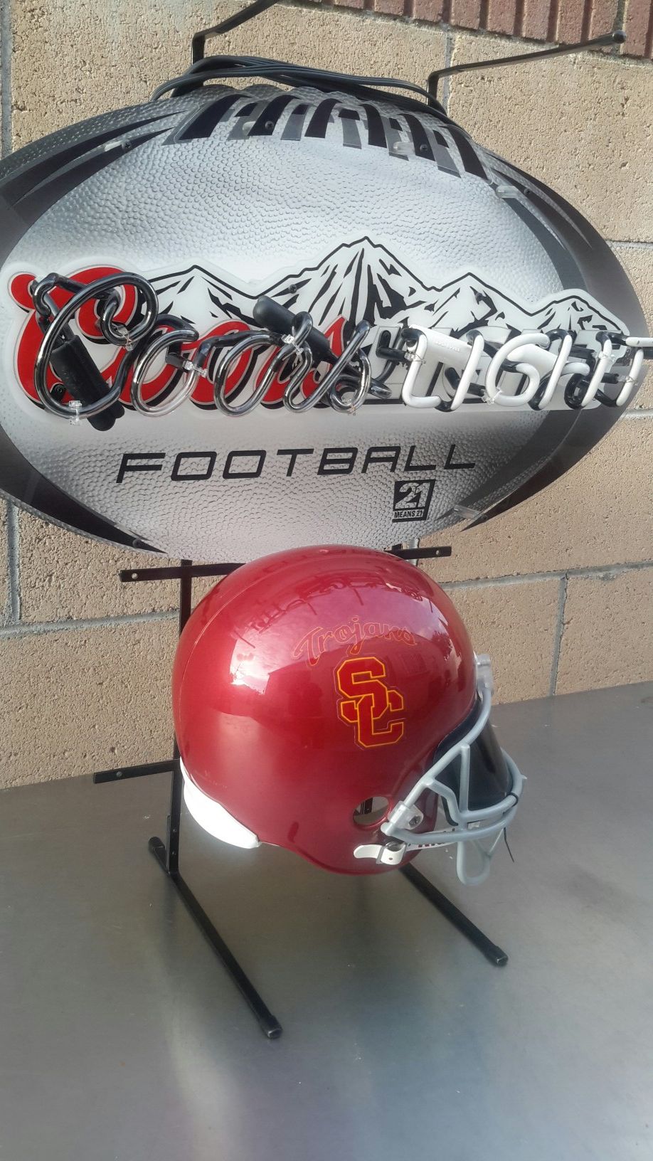 coors light neon sign football helmet COORS LIGHT USC TROJANS HELMET NEON SIGN. for Sale in Los Angeles, CA