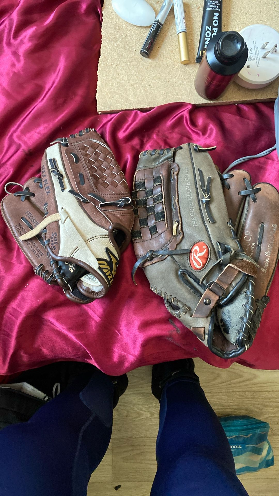 Baseball gloves