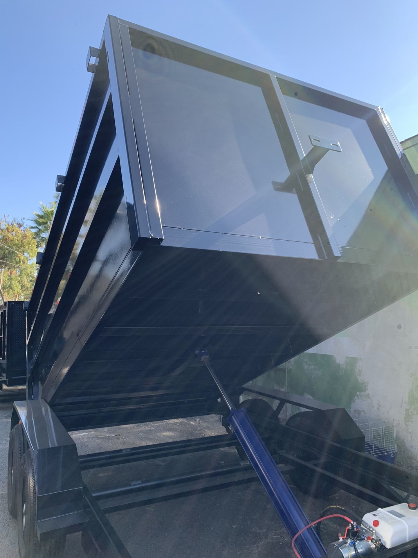 Smooth Dump Trailer In Stock