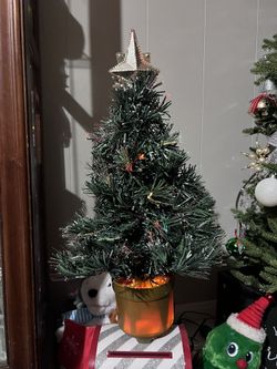 FIBER OPTIC TABLETOP ARTIFICIAL CHRISTMAS TREE