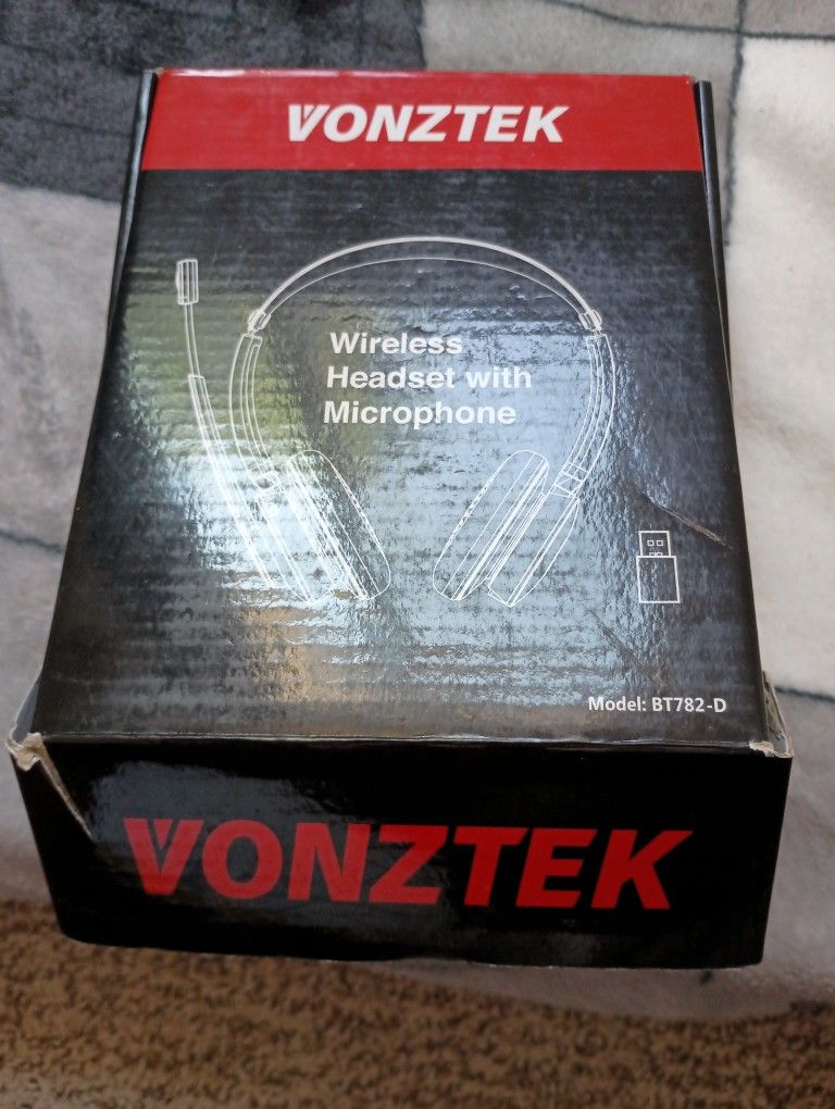 Wireless Headset With Microphone