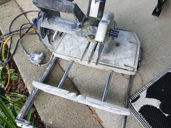 Kobalt Wet Tile Saw