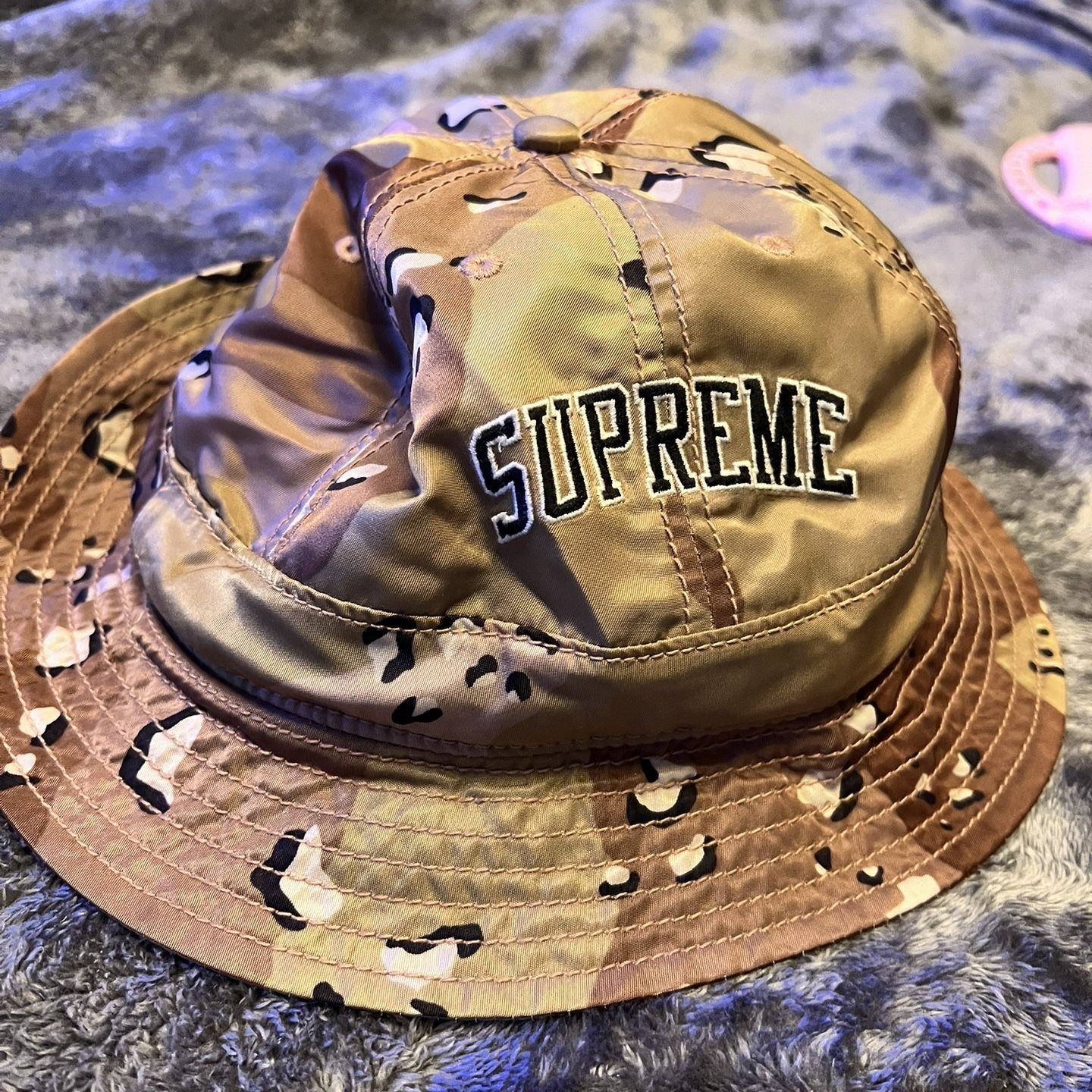 Supreme levis hotsell bucket hat