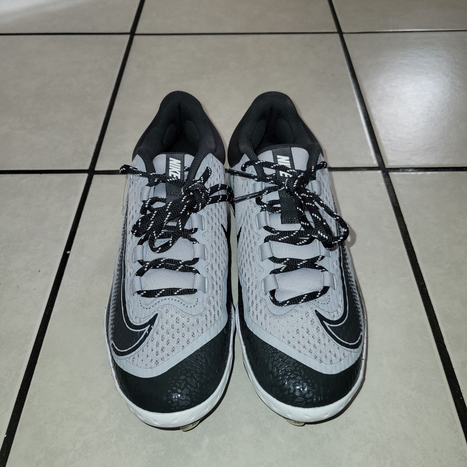 Nike Alpha‎ Huarache Elite 4 Baseball Cleats Mens Sz 8.5 Gray Black DJ6521-004 Nike Alpha Huarache Elite 4 Mid Baseball Cleat | Hibbett main image 4