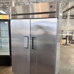 Commercial Refrigerator 