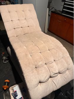 Chaise lounge