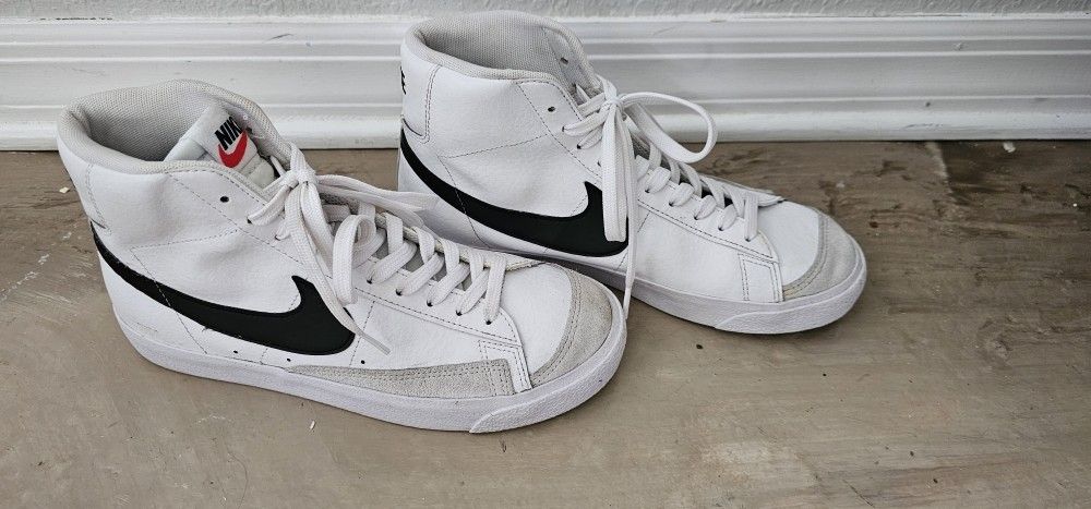 Nike Mid Blazer 77