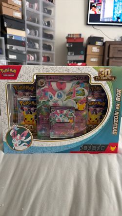 Pokemon 30th Celebration Sylveon ex Box