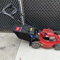 Like New Toro recycler Self Propelled 