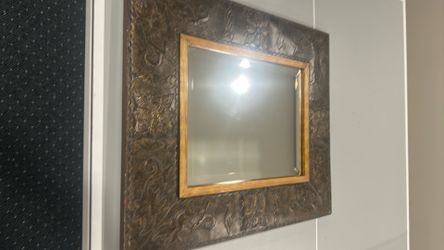 Framed mirror