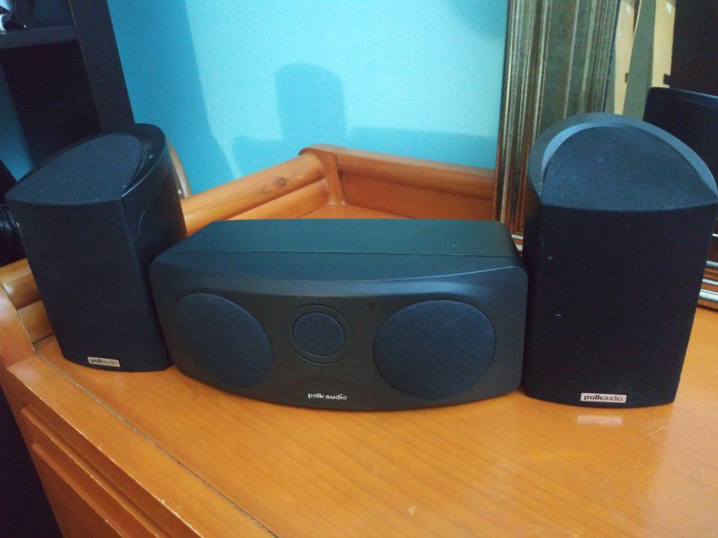Polk audio speakers set