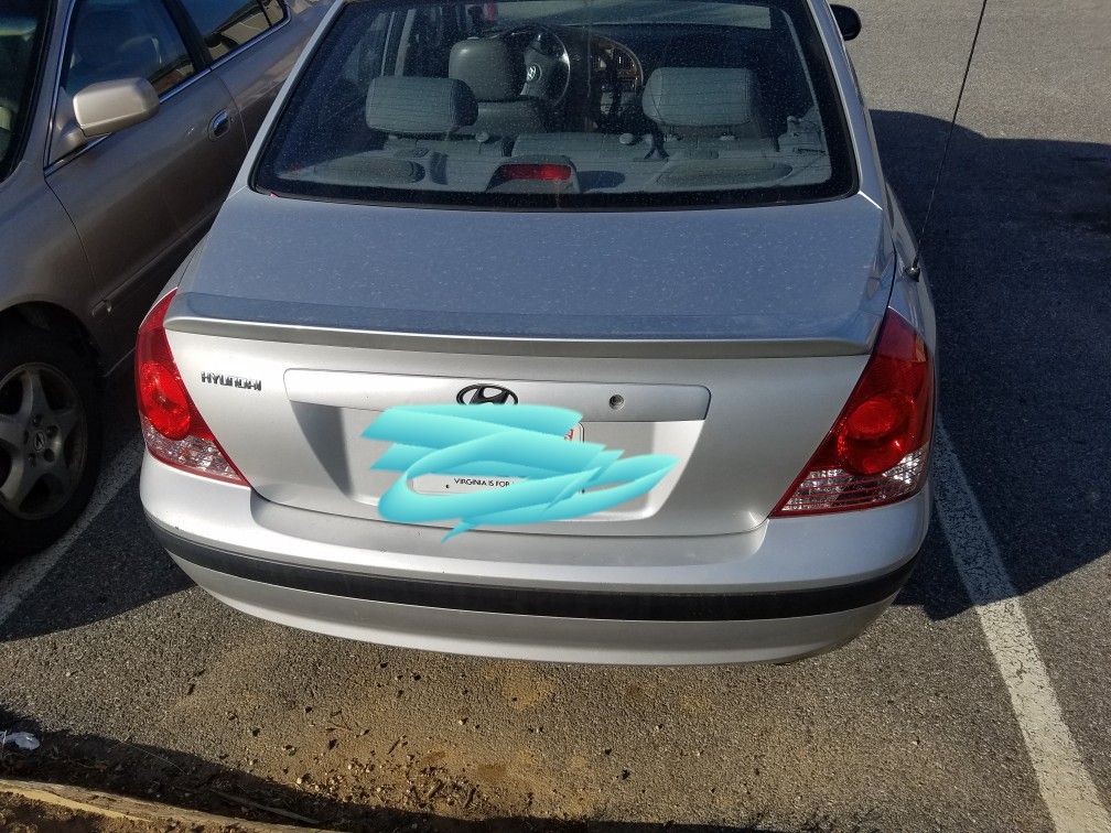 2004 Hyundai Elantra