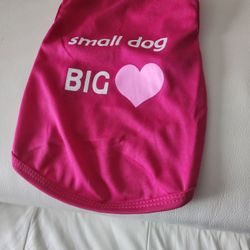 New SMALL tee Shirt For Dog
