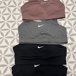 4 Nike Women’s Padded Sports Bras 