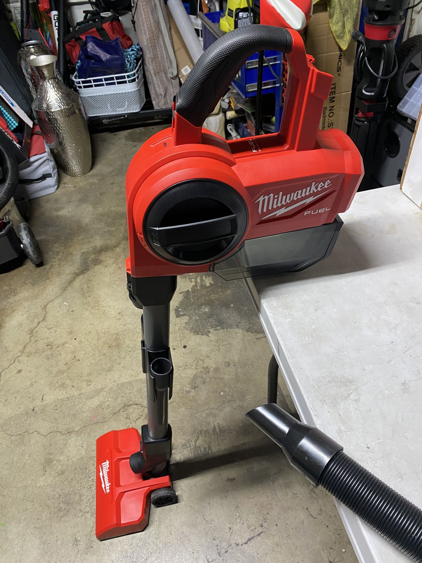 Milwaukee M18 FUEL 0940-20 0.25 gal Cordless Compact Hand Vacuum Tool Only 18 V