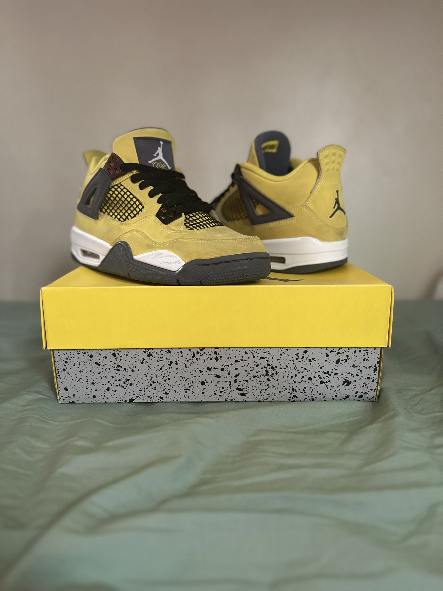Air Jordan 4 Lightning GS