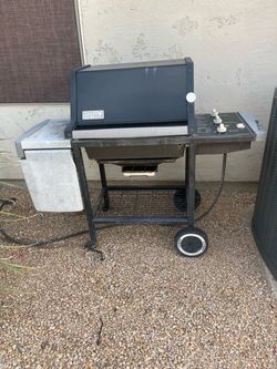 Weber Silver Gas Grill with Cart