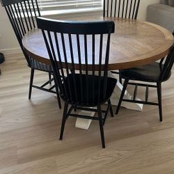 Dining Table With 4 Chair 