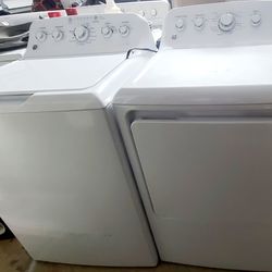 washer and dryer set  