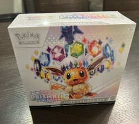 Pokémon Scarlet & Violet Prismatic Evolutions Elite Trainer Box