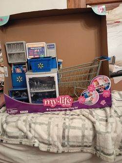 New missing some pieces but has the big parts firm price pick up only $40 bucks my life as grocery s hopping play set missing some pieces pick up only