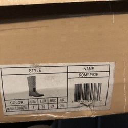 Michael Kors Rain Boots In Size 4