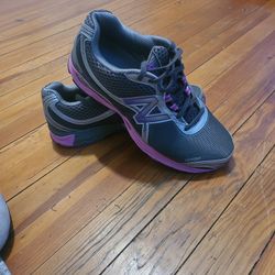 New Balance Size 11