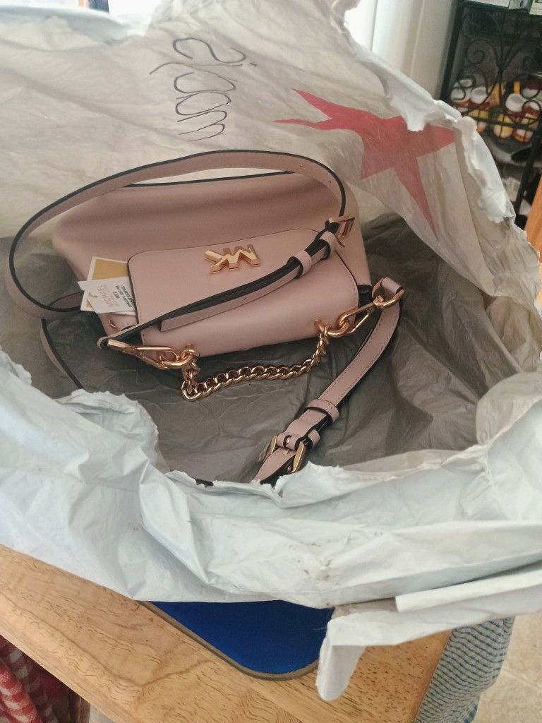2019 Brand New Never Used Michael Kors Back Pack display picture 2
