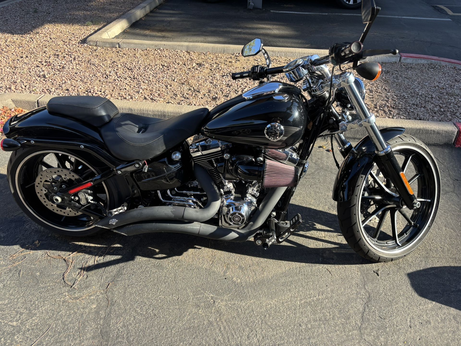 Harley Davidson 2016 Breakout