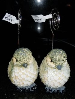 Pier 1 note holders