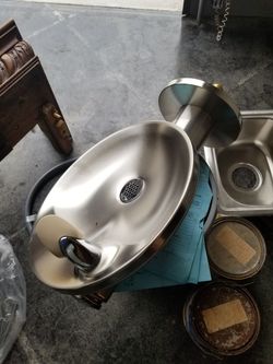 Elkay water fountain