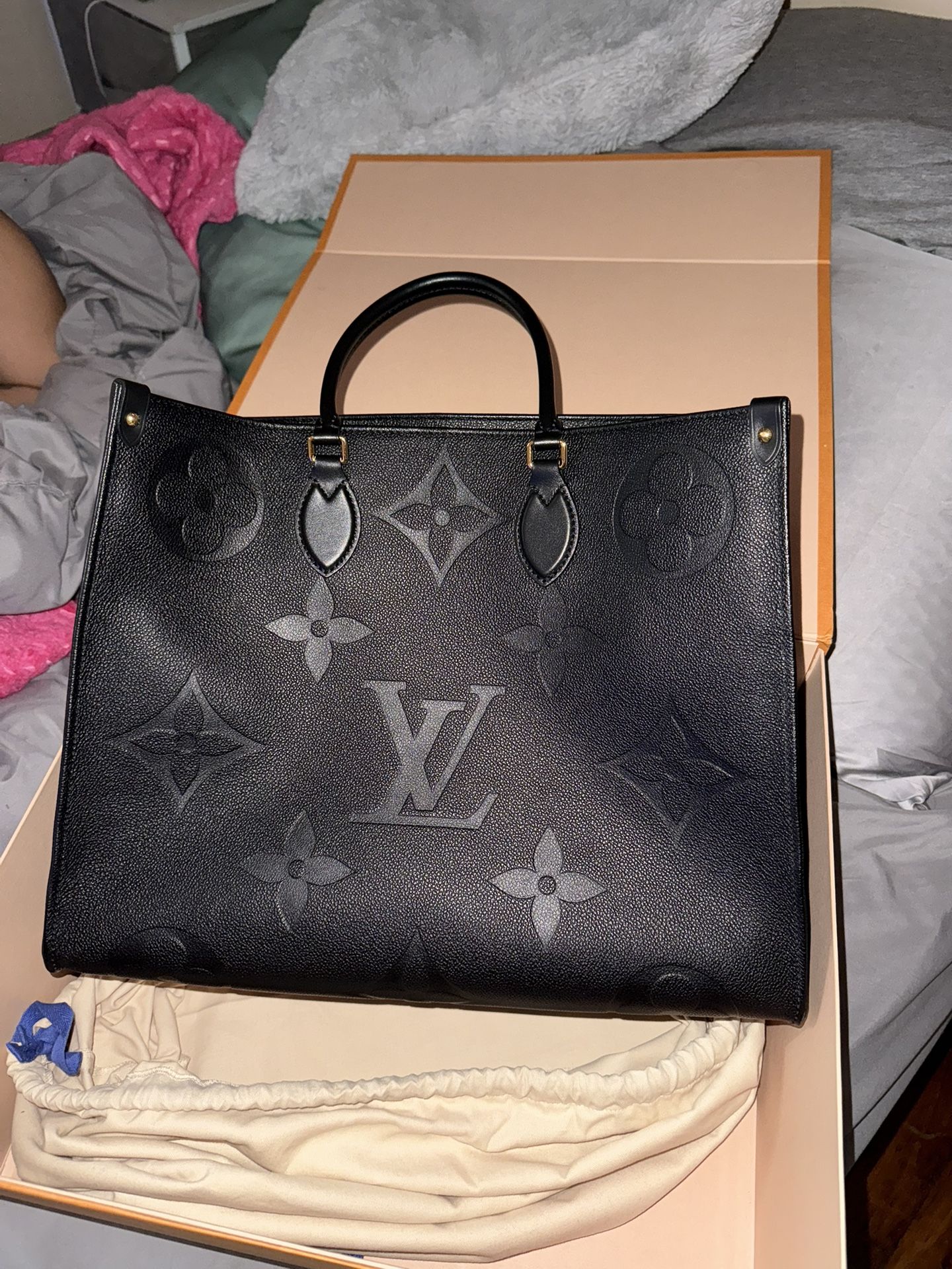 Authentic Louis Vuitton On The Go GM