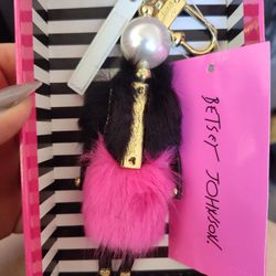 Boxed Betsey Johnson Key Ring Pick up or have shipped