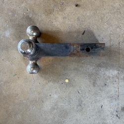 Muti hitch receiver