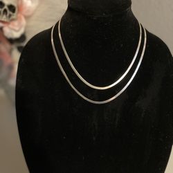 Set Of Two Silver Necklaces 