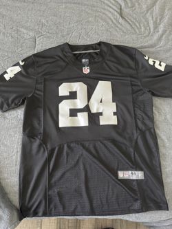 marshawn lynch raider jersey