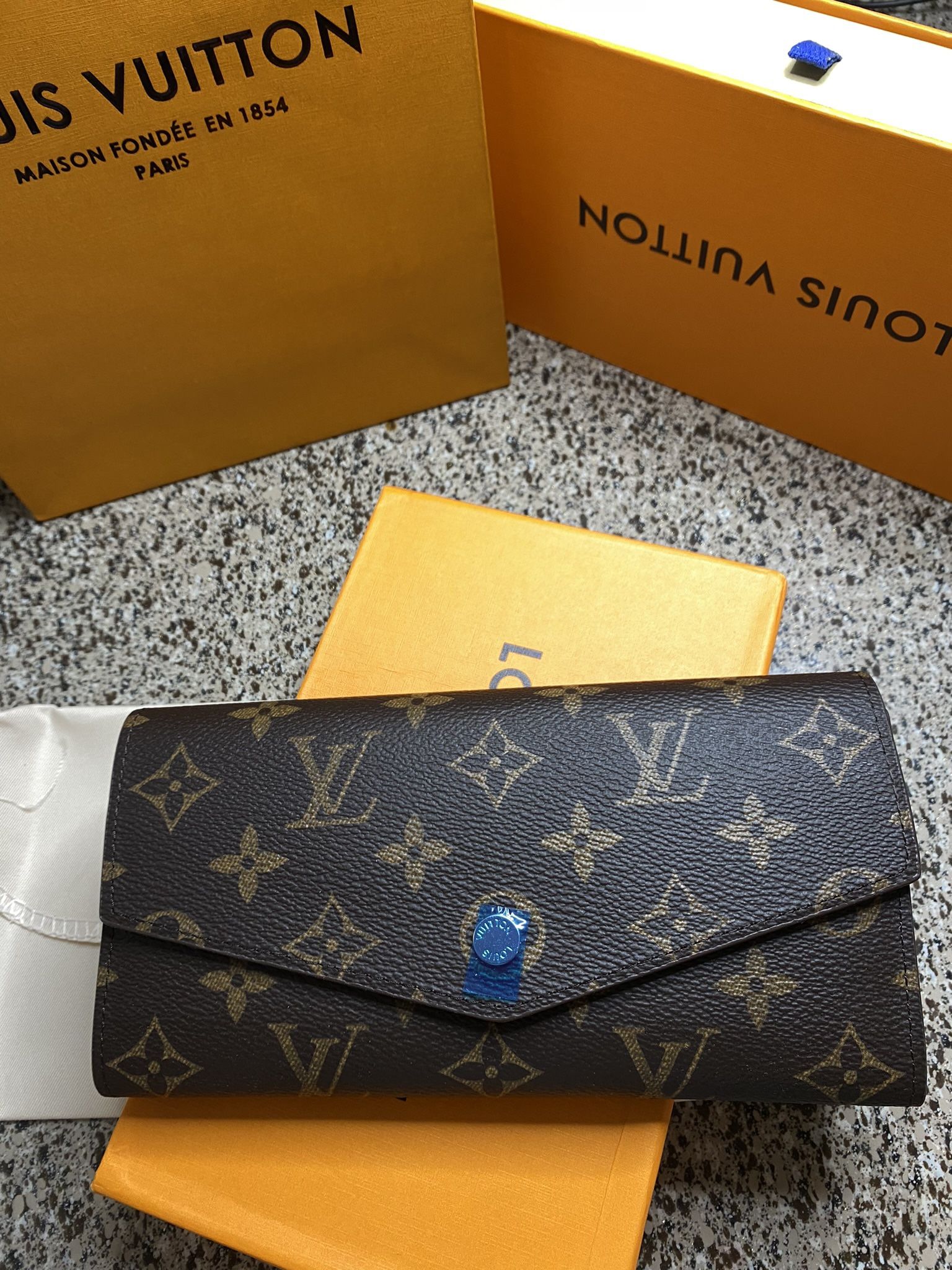 Lv Wallets For Woman